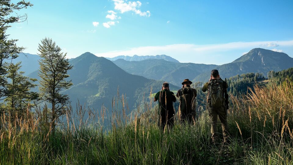 Why travel with a hunting travel agency